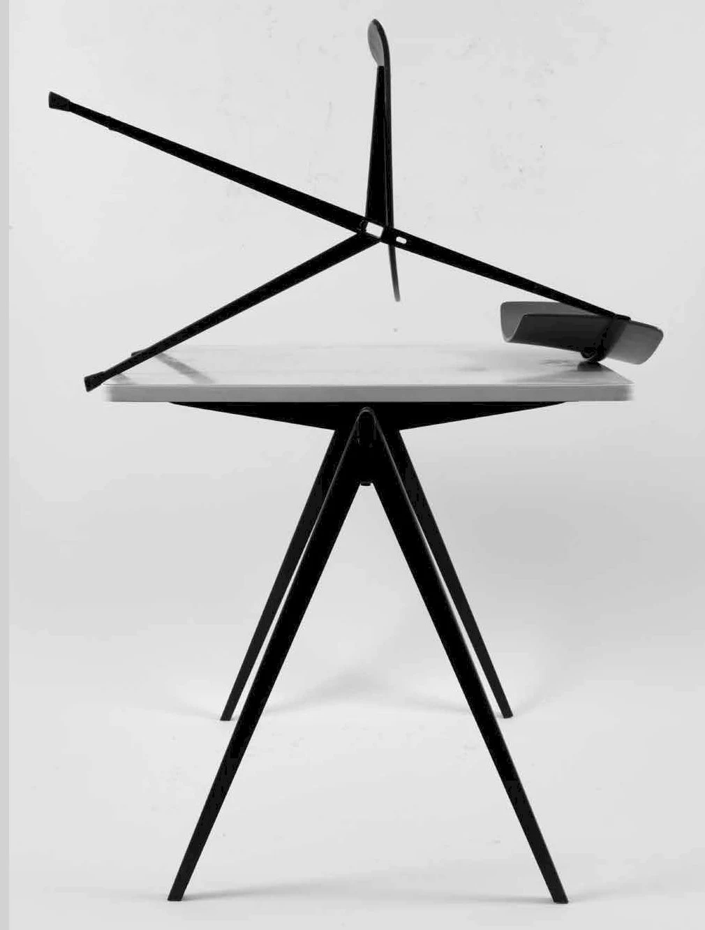 Archive photograph of the original Pyramid table