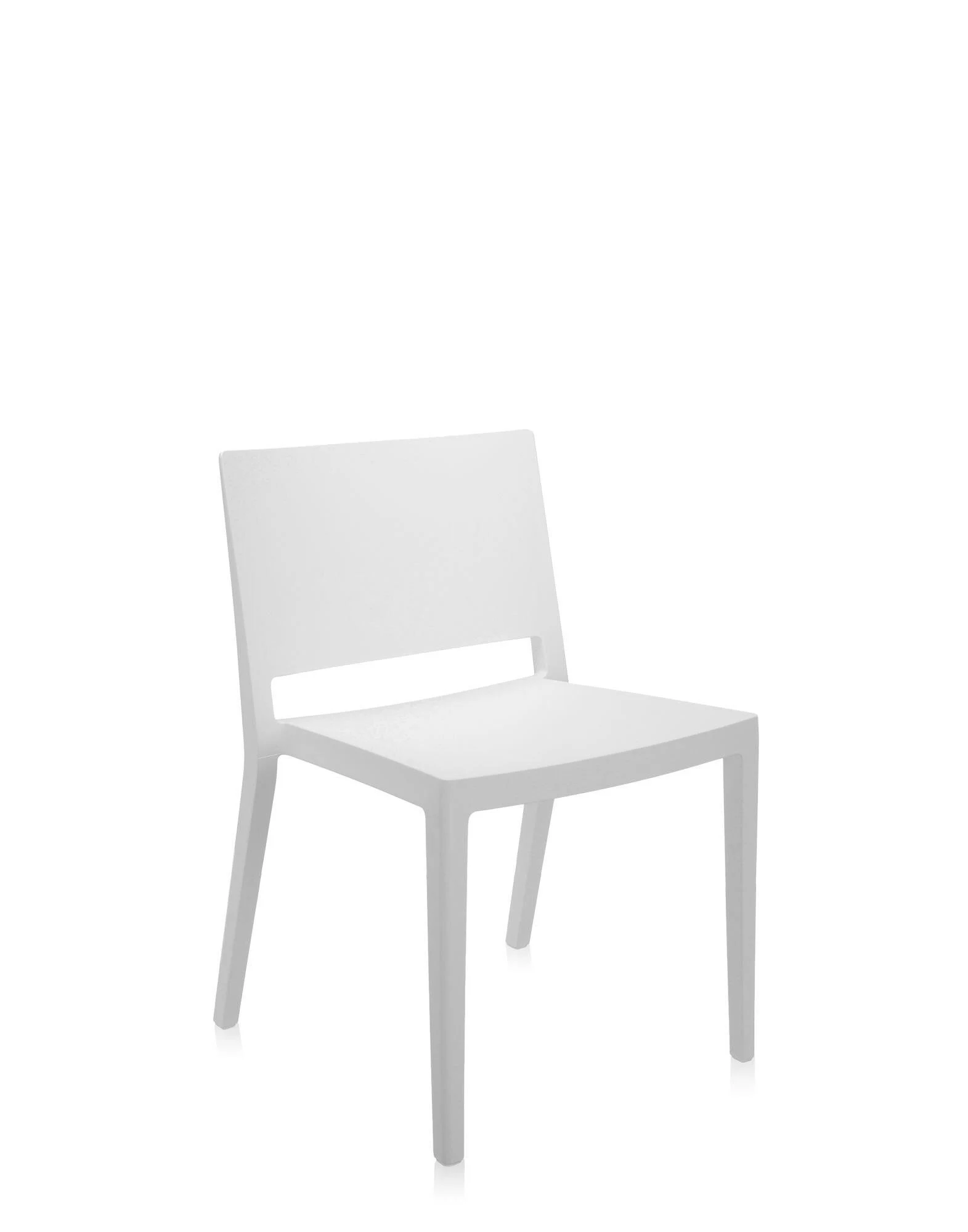 Three-quarter view of the Lizz Mat chair on a plain background