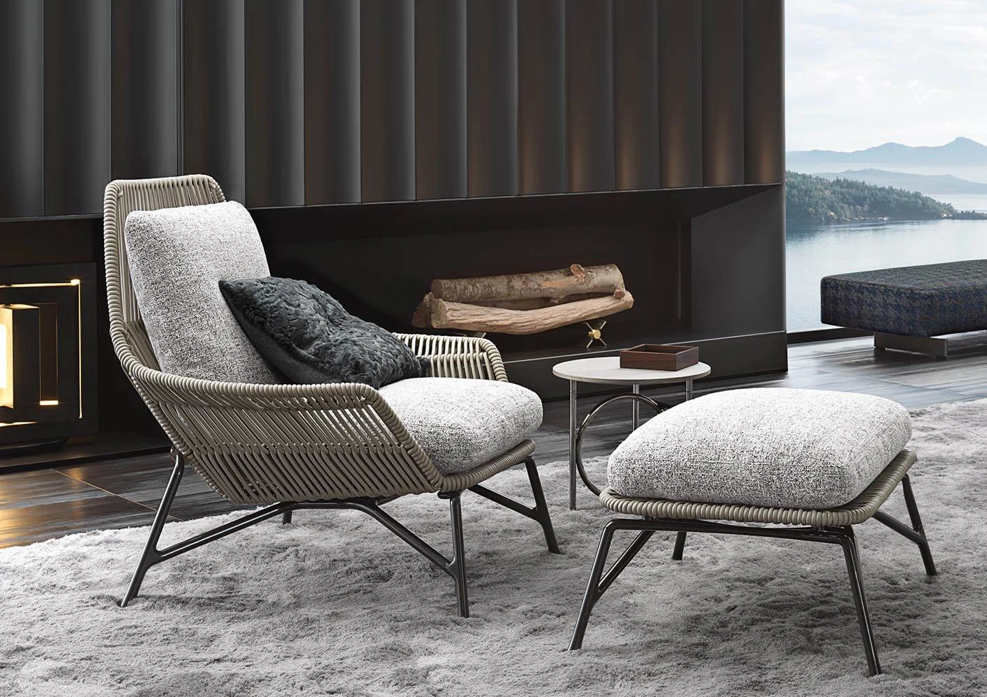 Sillón con una estructura entrelazada y un reposapiés, foto oficial de Minotti