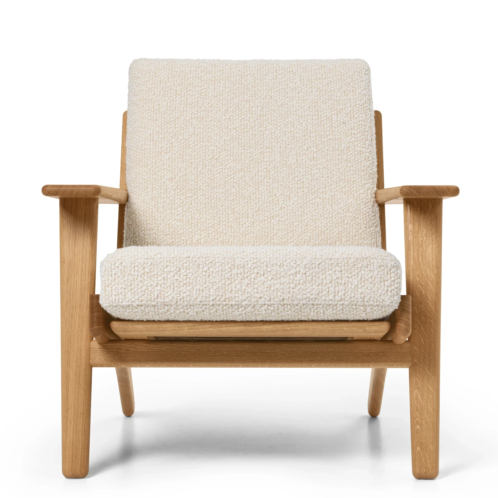CH290 Lounge Chair