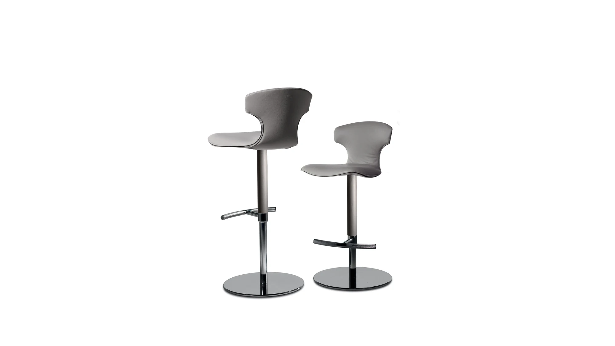 Montera Mas Stool With Column Base