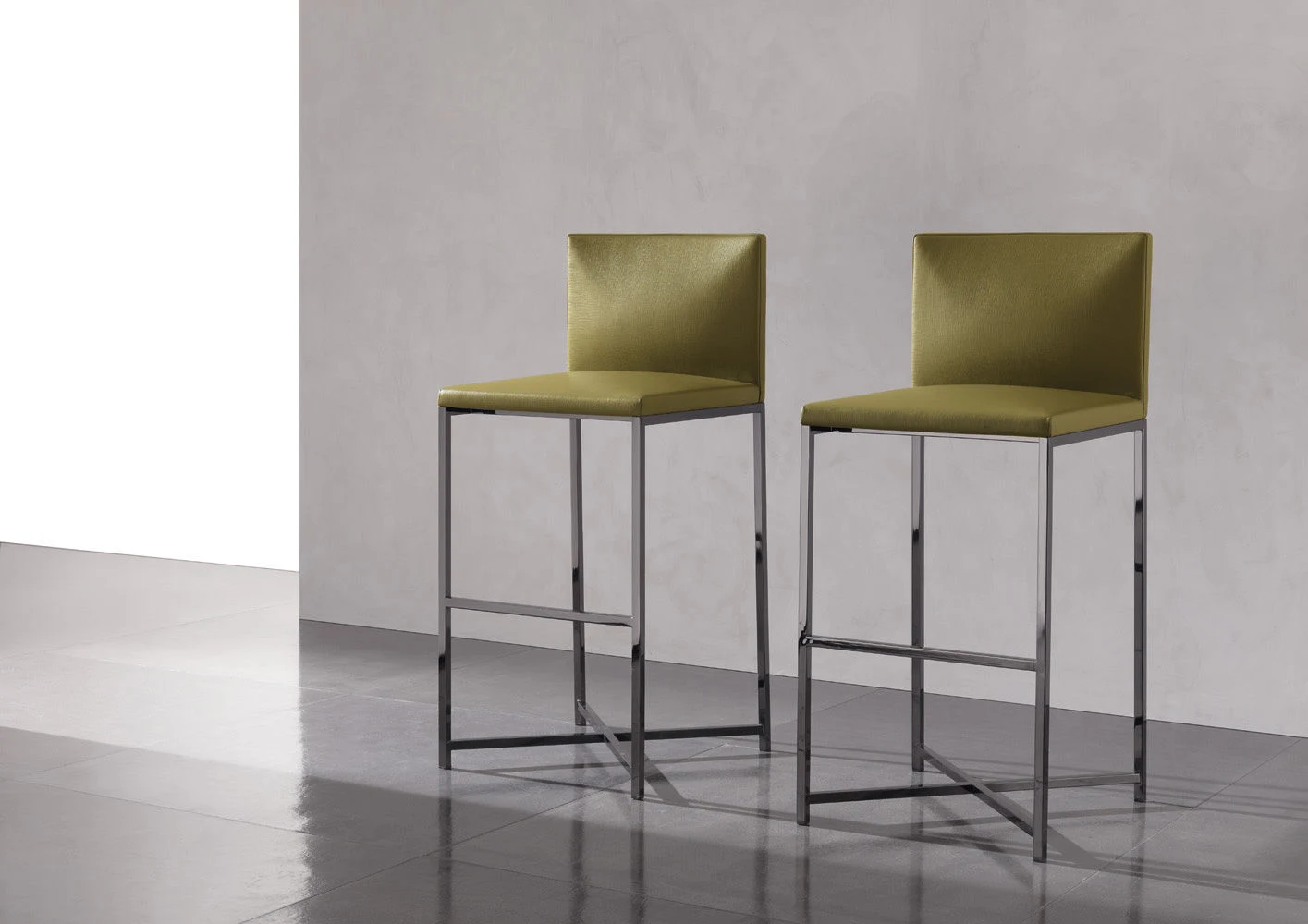 Official contextual view of Flynt stools