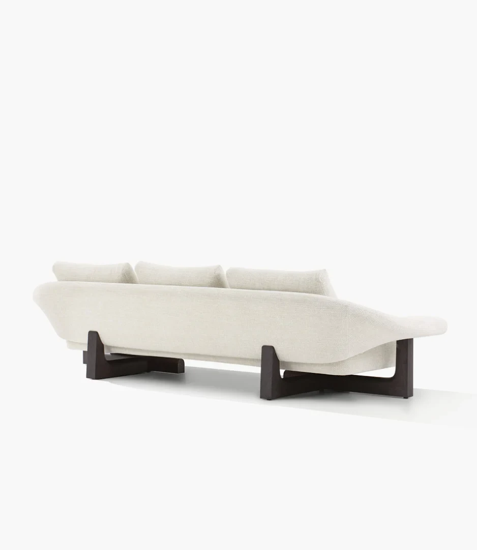 Owen sofa, official Poliform photo