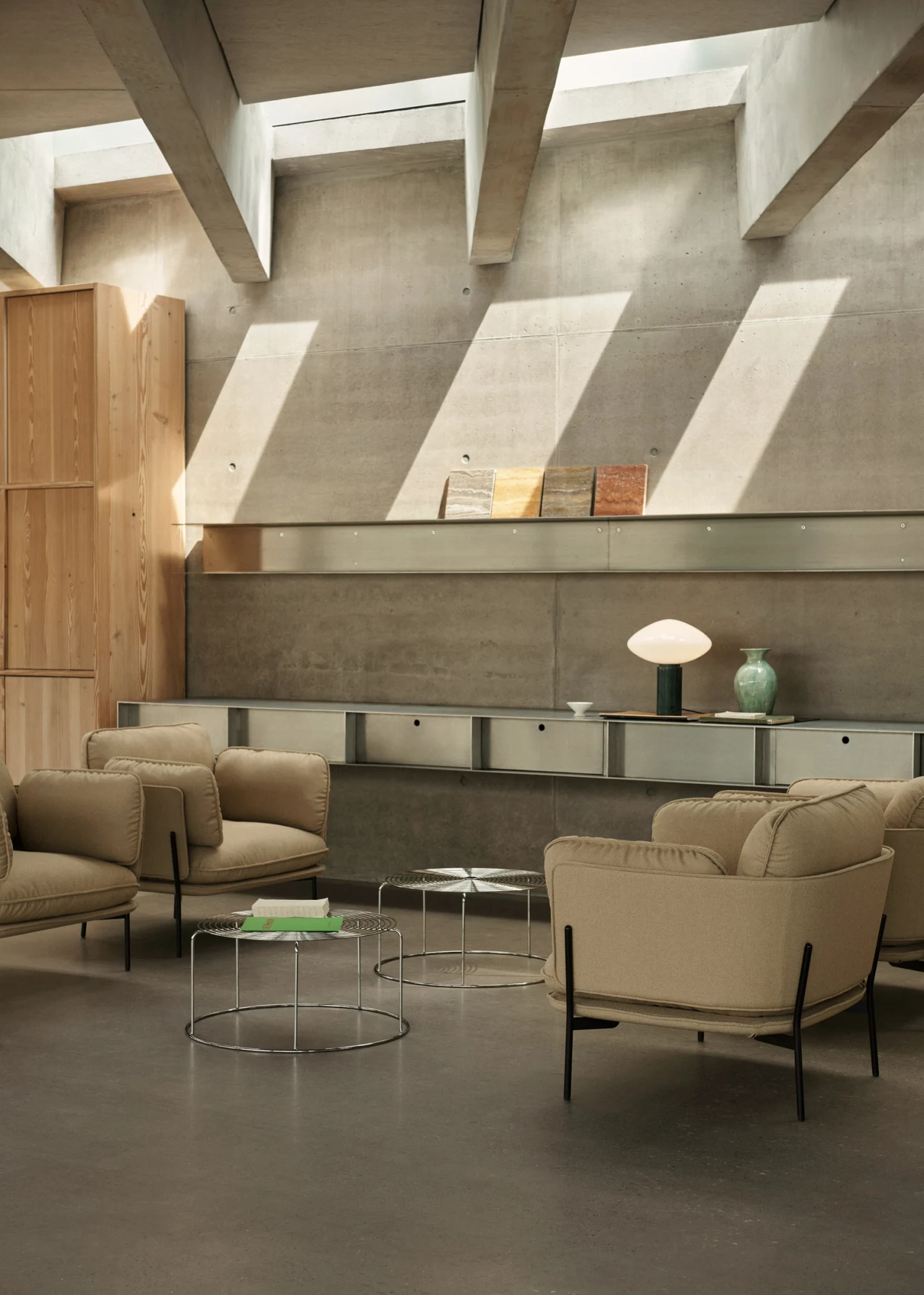Cloud LN1 Sessel in einem Objektinterieur