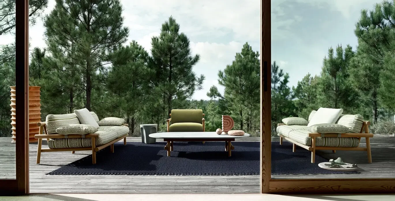Ayana-Sofa in einer Outdoor-Anordnung