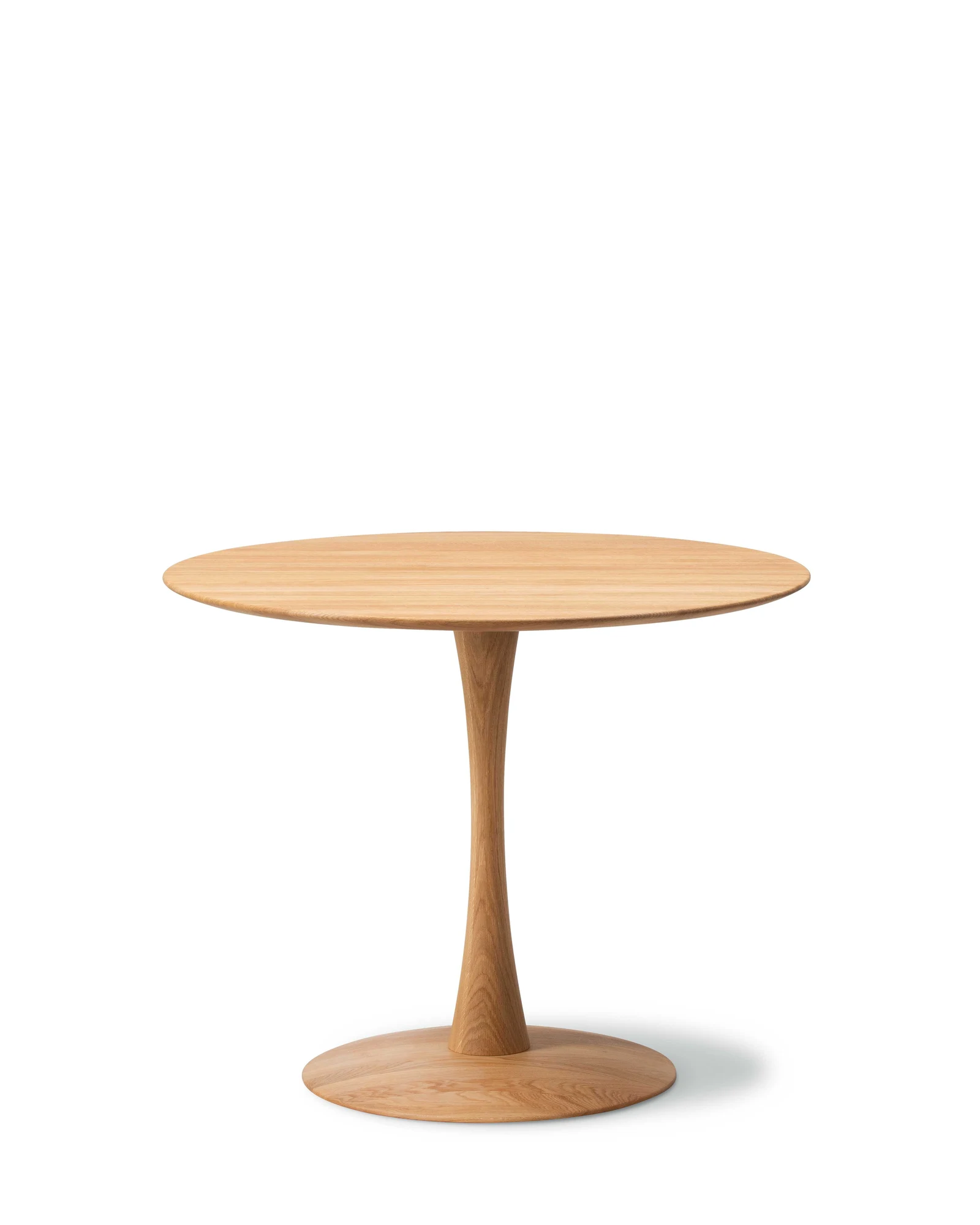 ND109 Trisse Dining Table