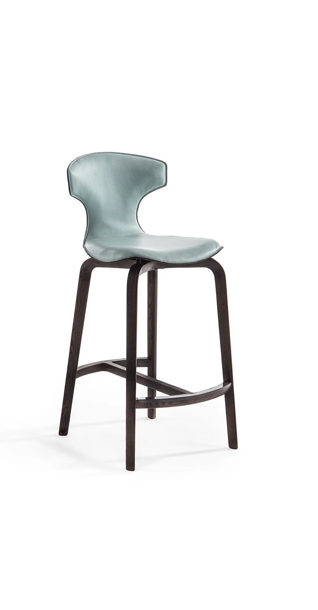 Montera H66 Wood Stool